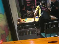 -琥珀老六龙虾(四里河店)