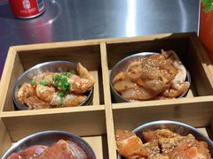 -马路牙子烧烤音乐酒馆(望京店)