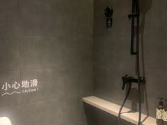 -上海虹桥中心爱琴海亚朵S酒店
