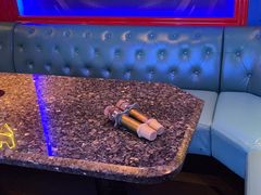 -UK派对KTV(日月广场店)