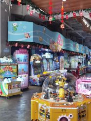 -探奇乐园蹦床公园(日月广场店)