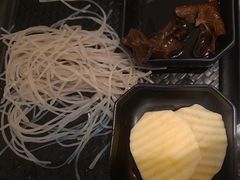 -一席地·本地鸡窝·杭帮鸡火锅(萧山银隆百货店)