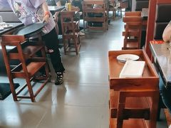 -罗二娘·鲜切牛自助火锅(罗湖东门步行街店)