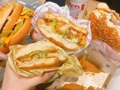 -麦当劳(海岸城店)