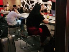 -麦当劳(汉口火车站候车室店)