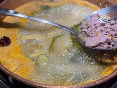 -洱火云南酸菜牛肉火锅(石景山当代商城店)