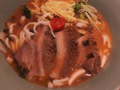 香辣赤汤牛肚面-陳八两面家(滨江天街店)