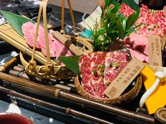 -山川小町·极番烧肉(新地假日广场店)