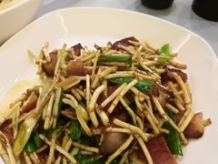 折耳根炒腊肉-贵州大厦贵州厅