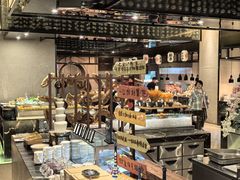 -广州万富希尔顿酒店·感趣自助餐厅·金秋蟹宴生蚝海鲜刺身
