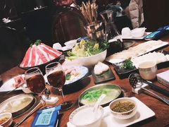 -泓炙颐凤鲜海鲜火锅料理(桐乡店)