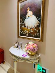 -蕾蕾美颜美容美体