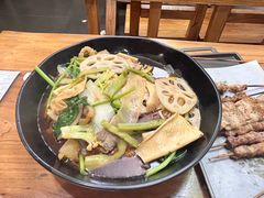 -万记麻辣烫国展总店