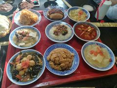 -蓝田九大碗民俗食府(蓝田店)