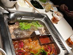 -海底捞火锅鲜切牛肉主题店(长寿路店)