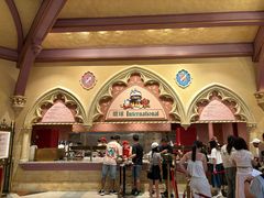 -皇室宴会厅(香港迪士尼乐园)