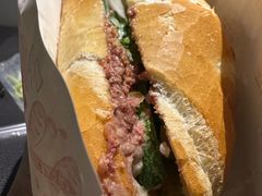 -Bánh Mì Huynh Hoa