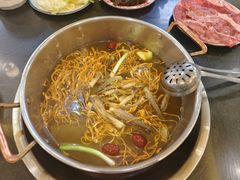 -乳仔牛牦牛汤锅 烤羊排(松潘古城店)