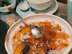 -姚姚酸菜鱼·金戈戈香港豉油鸡(喜荟城联名店)