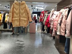-杭州西湖银泰百货