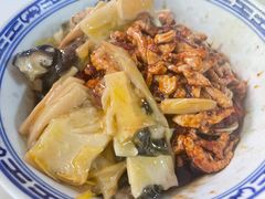 鱼香肉丝浇头-大时代美食面馆