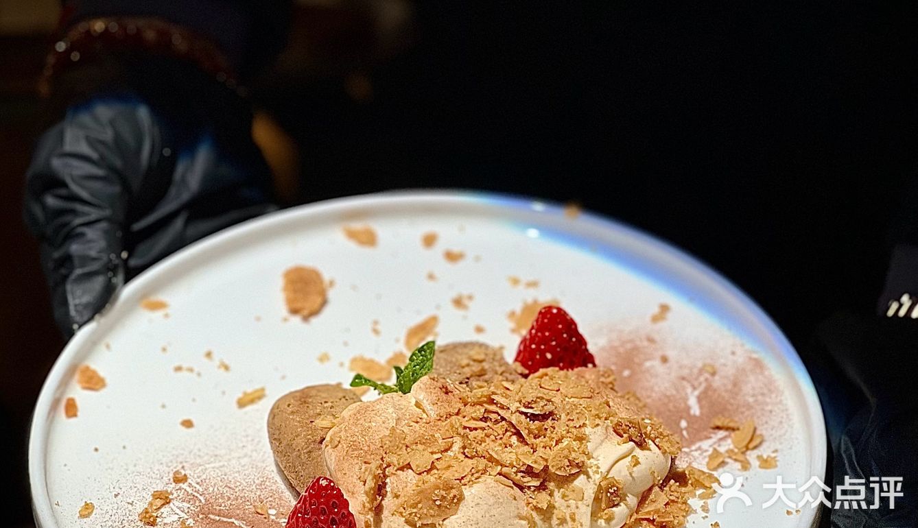  🍽️ 百年建筑里的浪漫，充满仪式感的美味👭