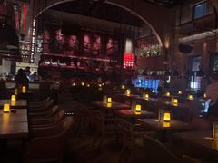-FOUR PLAY BAR