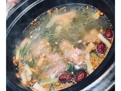 -陆记牛庄·碳锅龙虾烧烤(爱上花园店)