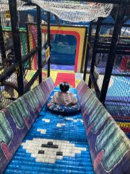 -反弹蹦床公园·亲子乐园·团建·派对(尚品奥莱店)