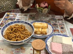 -广信牛奶甜品世家(台东店)