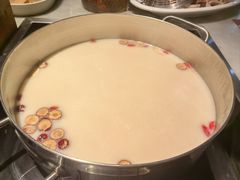 -尚尚仙·酸汤猪手·猪肚鸡火锅(华联万柳购物中心店)