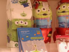 -名创优品(山东青岛华润万象城店)