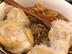 牛肉酸辣汤-贡梅老面馆·蟹粉面·无锡特色小吃(南长街主推店)