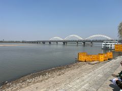 -人民防洪胜利纪念塔