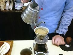 手冲咖啡-良友书坊(安徽路店)