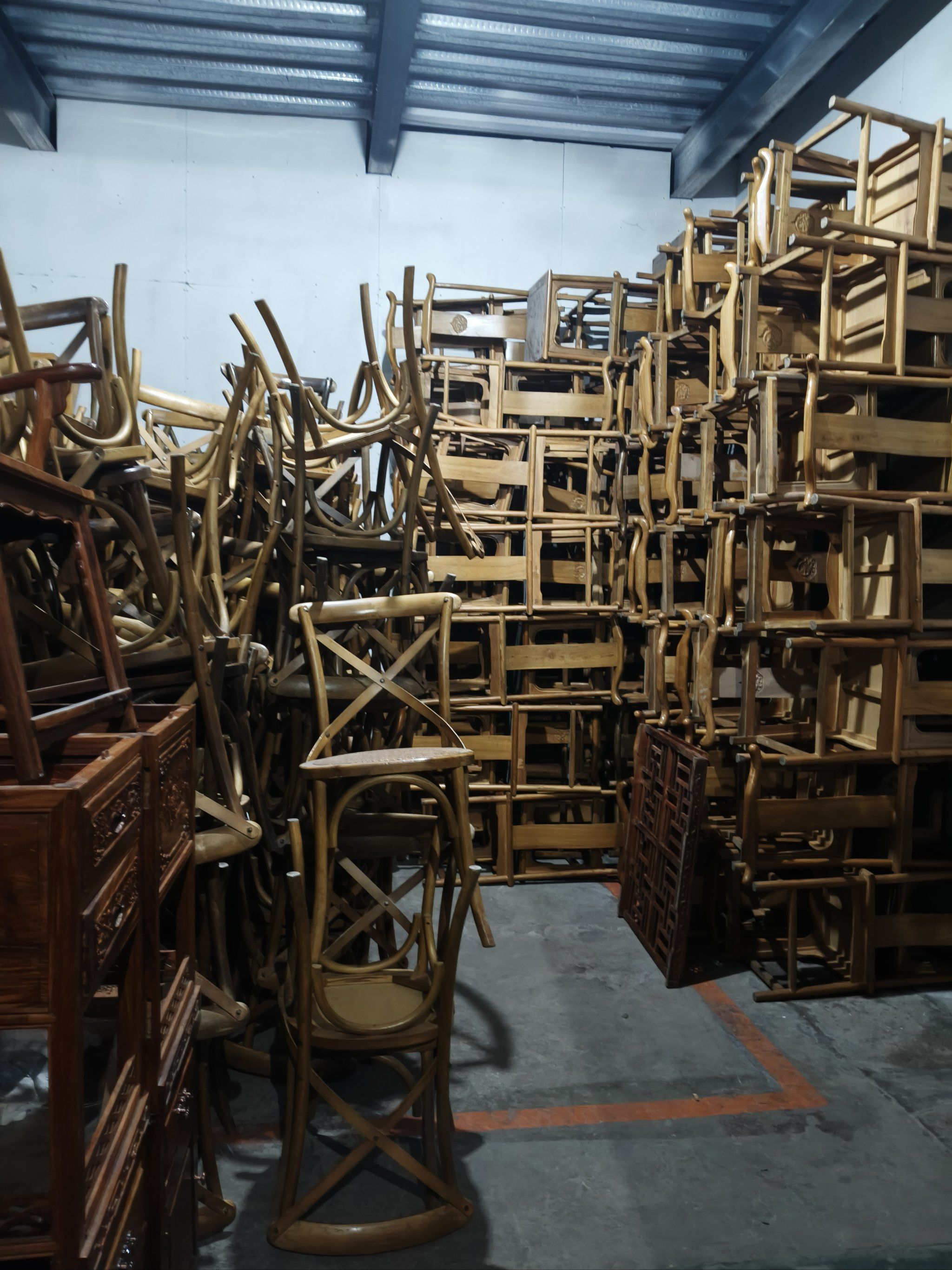 上门回收红木家具空调及仓库一切积压物质