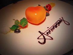 法式蜜桃心形茉莉花慕斯-弦月窗LUNETTE BY AMANDA(复兴路店)