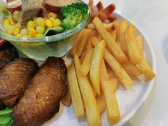 -丽莎沙拉轻食餐厅(国贸店)