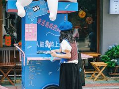 -溪岸路花鸟市场