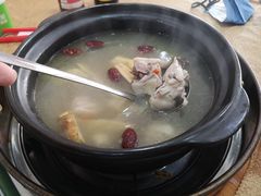 -濠轩阁特色生蚝火锅(水湾路店)