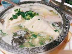 -荷塘秋月·本帮江浙菜(国权路店)