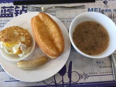 -淄博蓝海国际大饭店·蓝钻国际美食自助百汇(柳泉路店)