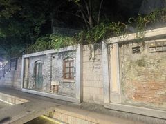 -猫的天空之城概念书店(杭州南宋御街店)