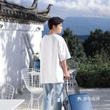 · 民宿在丽江古城北门坡的山顶，视野很好