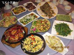 一桌子菜！-云之南(八里庄店)