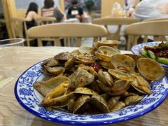 油焖花甲-江城燕子大排档(江汉路步行街店)