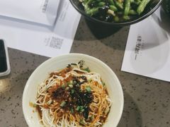 -一棠龙虾•王牌虾球(楚河汉街店)