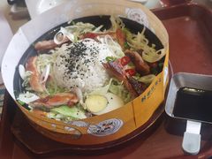 新奥尔良鸡腿排饭-豪客来牛排(中央花苑店)