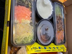 -包整·丝娃娃(一览甲秀楼风景店)