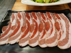 黑猪松板肉-韩呈黑牛家烤肉(太原街万达店)